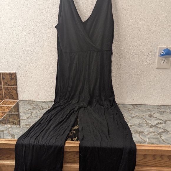 Love J Black Sleeveless Jumsuit. Size Small - Picture 4 of 5